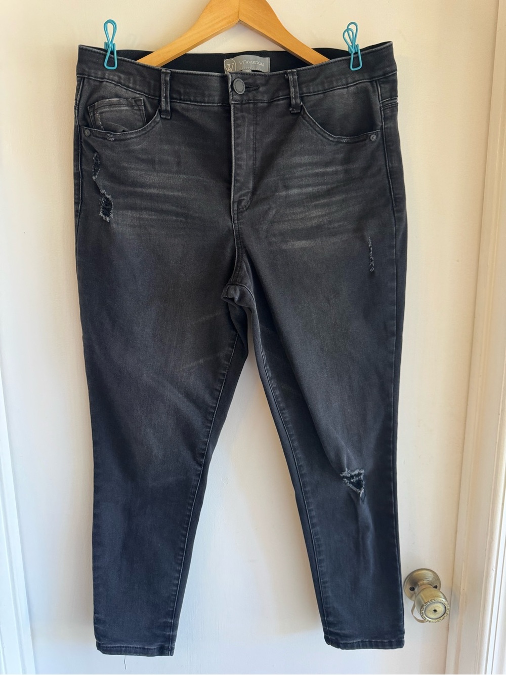 Wit & Wisdom distressed black gray stretch jeans